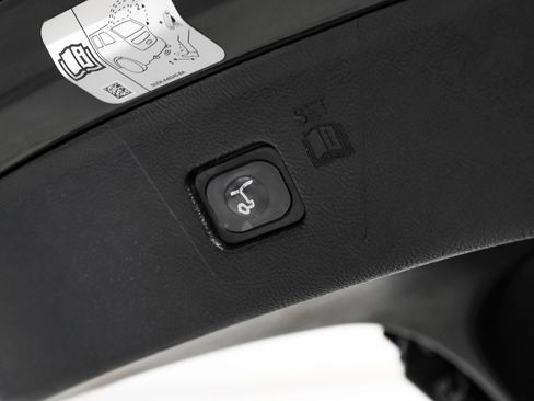 Used 2019 Ford Edge Titanium image 66