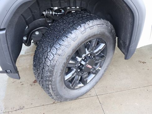 New 2026 GMC Sierra 2500 AT4 image 47