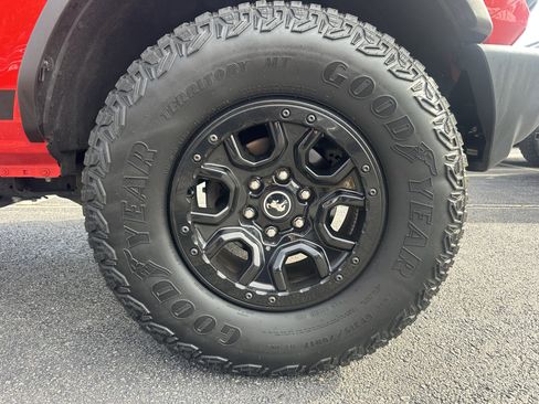 Certified 2022 Ford Bronco Wildtrak image 8