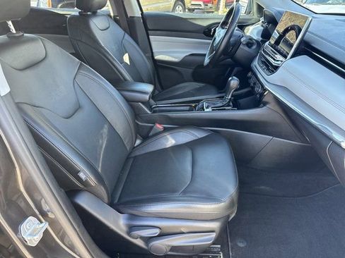 Used 2022 Jeep Compass Limited image 19