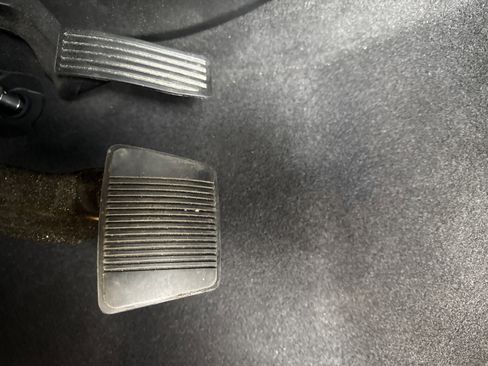 Used 2022 Jeep Cherokee Limited image 16