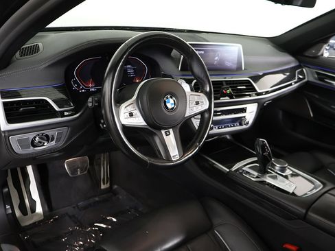 Used 2021 BMW 750i xDrive w/ M Sport Package AWD/4WD image 33