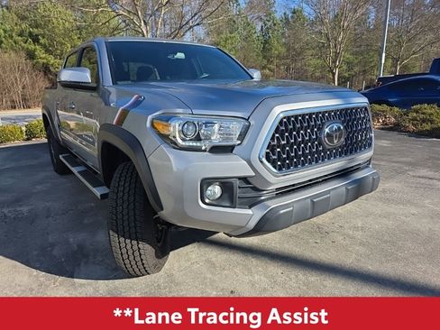 Used 2019 Toyota Tacoma TRD Off-Road w/ Technology Package image 10