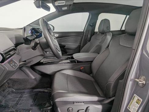 Used 2023 Volkswagen ID.4 S image 14