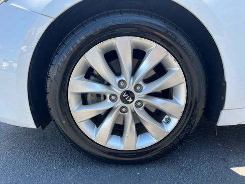 Used 2016 Kia Optima LX w/ Option Group 014 FWD image 20