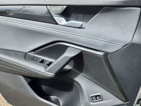 New 2026 Volkswagen Tiguan SE image 21