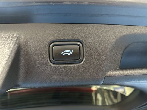 Used 2021 Hyundai Palisade Calligraphy image 10