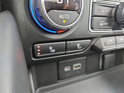 Used 2023 Chevrolet Tahoe Z71 w/ Z71 Off-Road Package image 17