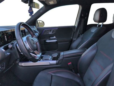 Used 2021 Mercedes-Benz GLB 250 image 9