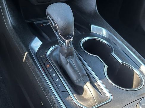 Certified 2023 Chevrolet Traverse LT image 16