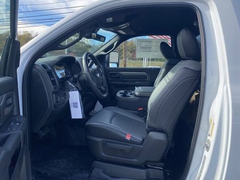 New 2026 RAM 5500 Tradesman w/ Chrome Appearance Group image 14