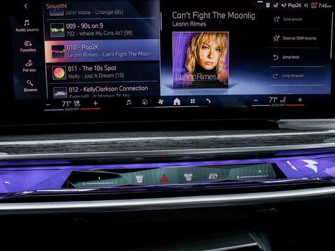 Used 2025 BMW 740i xDrive image 25