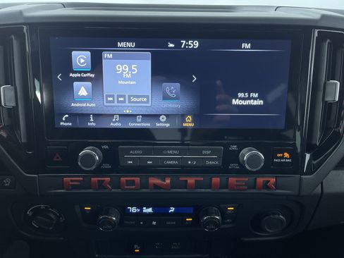 Certified 2025 Nissan Frontier PRO-4X image 17