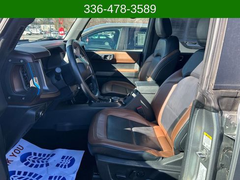 Used 2022 Ford Bronco Outer Banks image 9