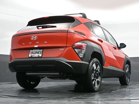 Used 2025 Hyundai Kona SEL image 47