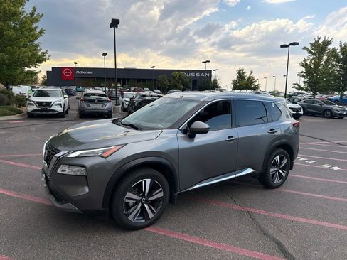 Used 2021 Nissan Rogue SL w/ Premium Package AWD/4WD image 2