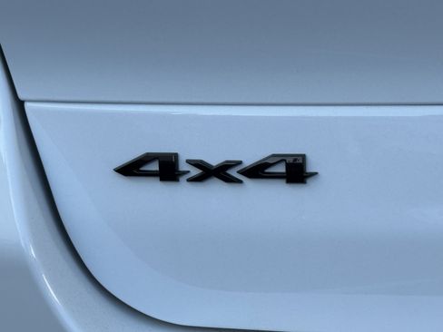 New 2025 Jeep Grand Cherokee L Altitude image 11