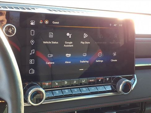 Used 2024 Chevrolet Colorado Z71 w/ Z71 Convenience Package 2 image 19