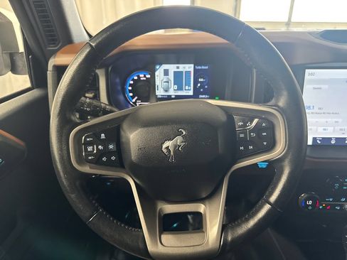 Used 2024 Ford Bronco Outer Banks AWD/4WD image 14