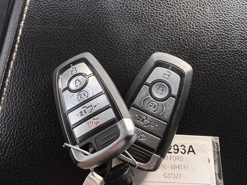 Used 2019 Ford F350 Lariat w/ Lariat Ultimate Package image 31