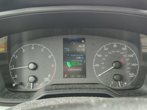 Used 2023 Toyota Corolla SE w/ SE Premium Package FWD image 14