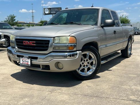 Used 2004 GMC Sierra 1500 SLE w/ Safe And Sound Package RWD image 37