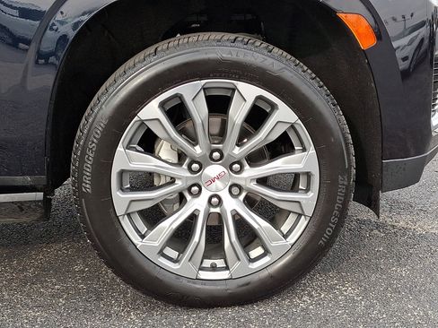 Certified 2022 GMC Yukon Denali w/ Denali Premium Package image 9