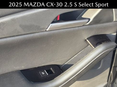 New 2025 MAZDA CX-30 AWD 2.5 S w/ Select Sport Pkg image 21