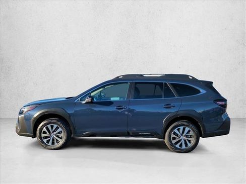 Certified 2025 Subaru Outback Premium image 9