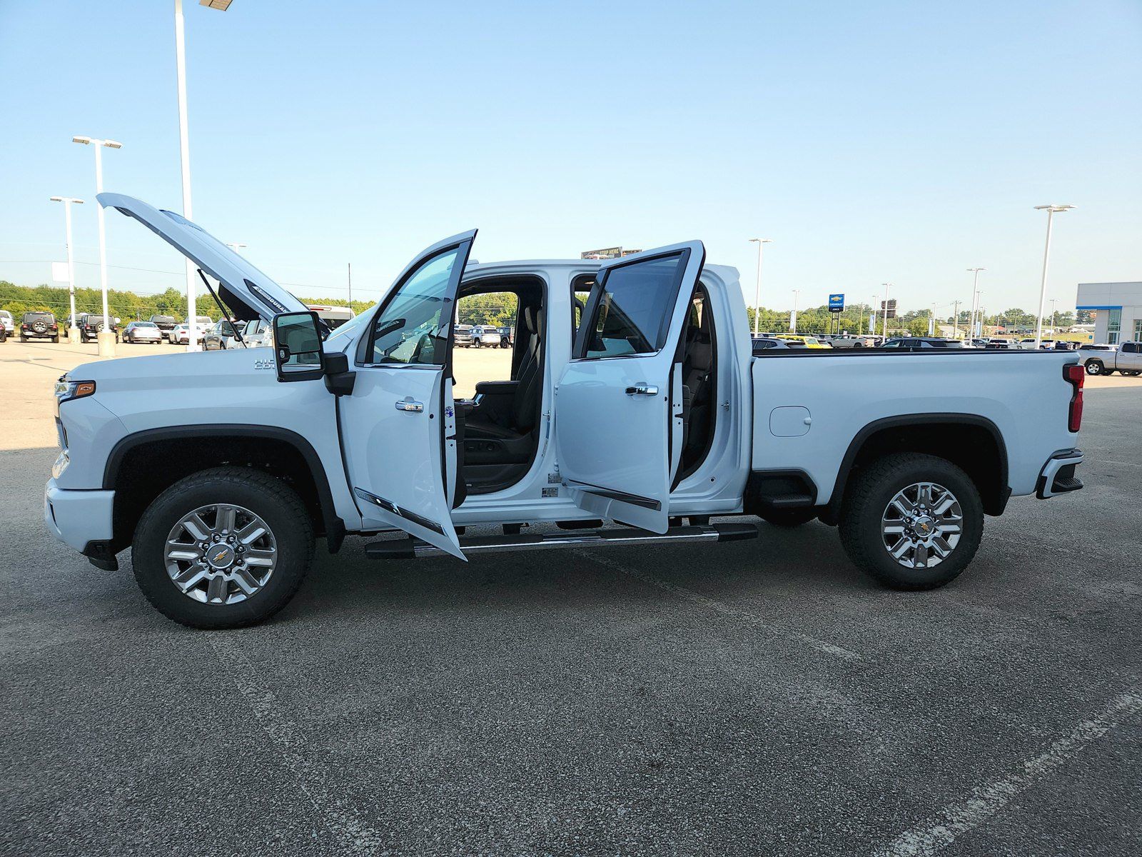 New 2026 Chevrolet Silverado 2500 High Country w/ Technology Package AWD/4WD image 14