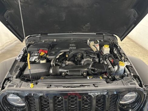 Used 2021 Jeep Gladiator Overland image 39