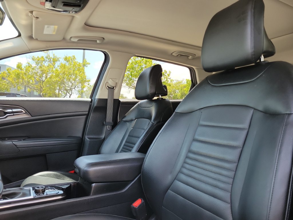 Used 2023 Kia Sportage SX FWD image 25