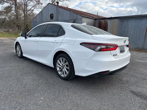 Used 2023 Toyota Camry LE image 7