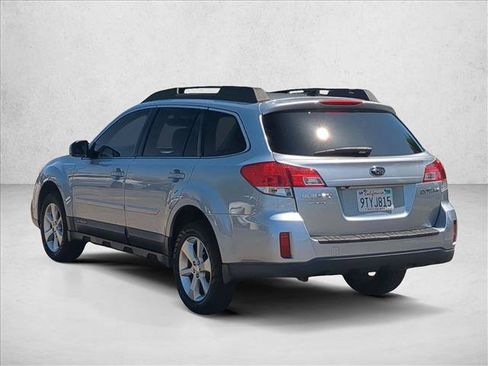 Used 2014 Subaru Outback 2.5i Limited AWD/4WD image 8