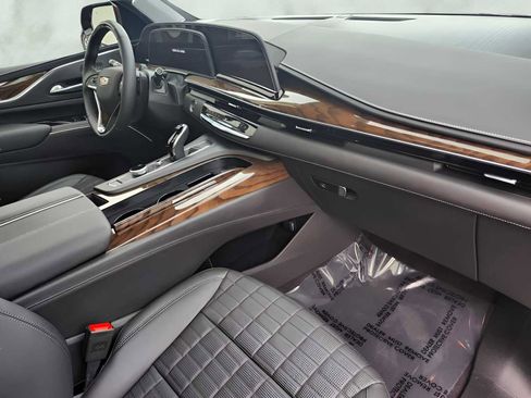 Certified 2024 Cadillac Escalade Sport Platinum w/ LPO, ONYX Package image 8