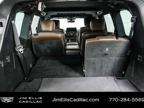 Used 2022 Nissan Armada Platinum w/ Captain's Chairs Package RWD image 34