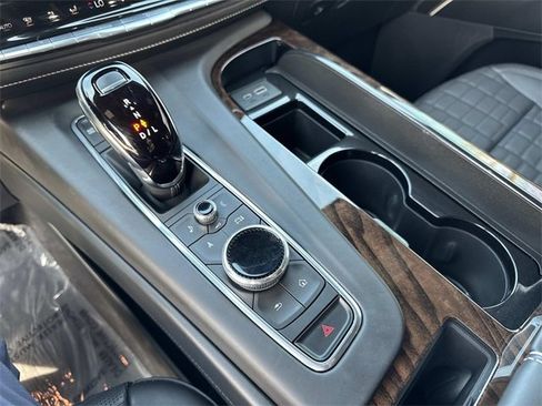 Certified 2022 Cadillac Escalade Sport Platinum w/ Heavy-Duty Trailer Package image 26