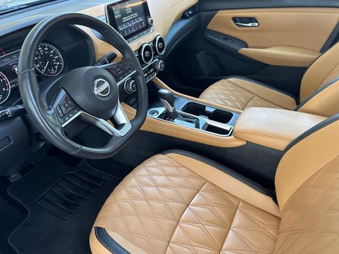 Used 2024 Nissan Sentra SV w/ SV Premium Package FWD image 9