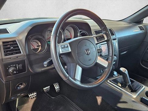 Used 2010 Dodge Challenger R/T image 10