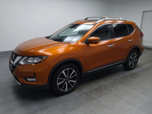 Used 2019 Nissan Rogue SL w/ Premium Package AWD/4WD image 2