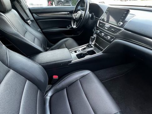 Used 2022 Honda Accord Sport image 11