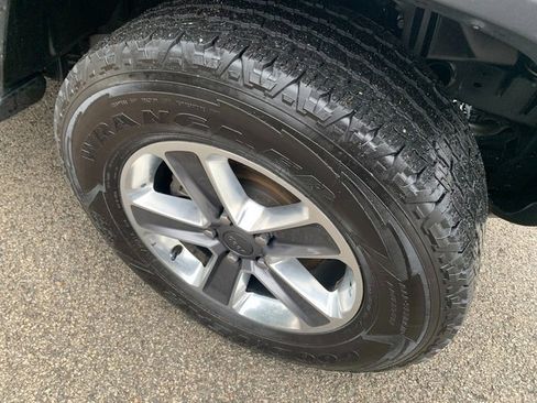 Used 2022 Jeep Wrangler Unlimited Sahara w/ LED Lighting Group image 12