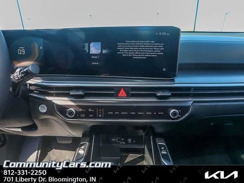 Certified 2025 Kia Sorento S w/ Panoramic Sunroof Package image 13