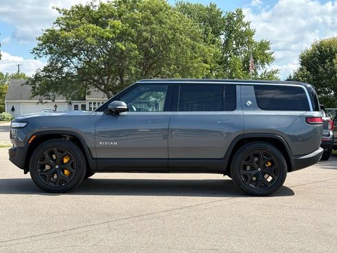 Used 2024 Rivian R1S Adventure AWD/4WD image 5