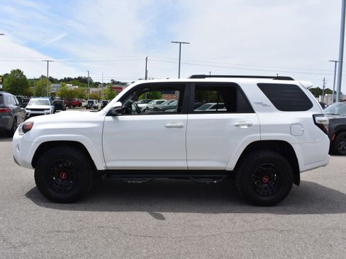 Used 2022 Toyota 4Runner TRD Off-Road Premium image 6