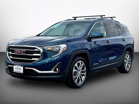 Used 2020 GMC Terrain SLT w/ Preferred Package AWD/4WD image 3