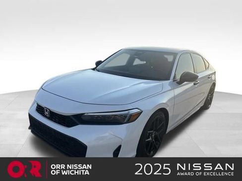 Used 2025 Honda Civic Sport image 1