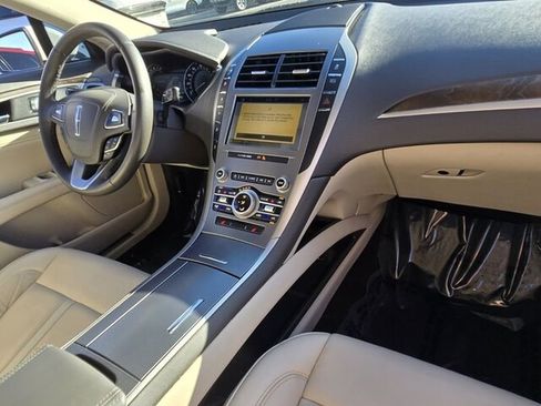 Used 2019 Lincoln MKZ Reserve FWD image 24