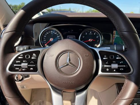 Used 2019 Mercedes-Benz E 300 4MATIC image 18