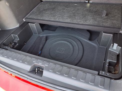 Used 2023 Chevrolet Equinox LT image 28